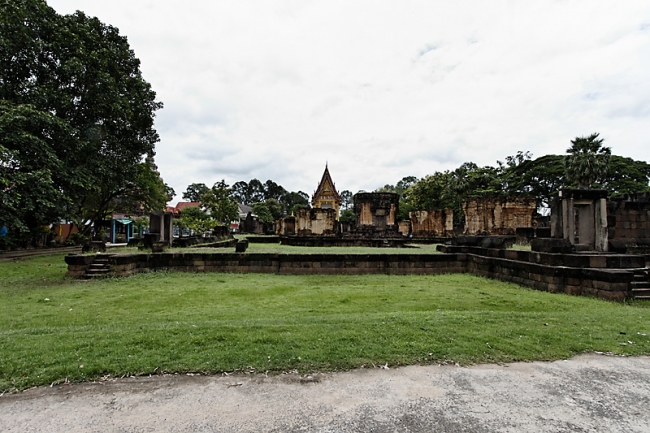 Prasat Sa Kamphaeng Yai-012